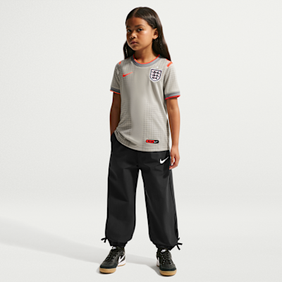 England x Palace Little Kids' Short-Sleeve Soccer Top. Nike.com